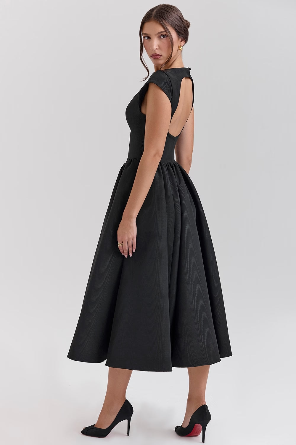 Alverina Grace Midi Dress