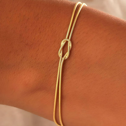 Serelina Knot Chain Bracelet