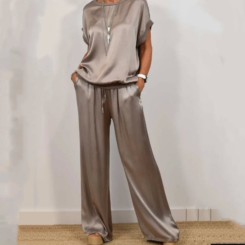 Kaelith Stylish Lounge Set