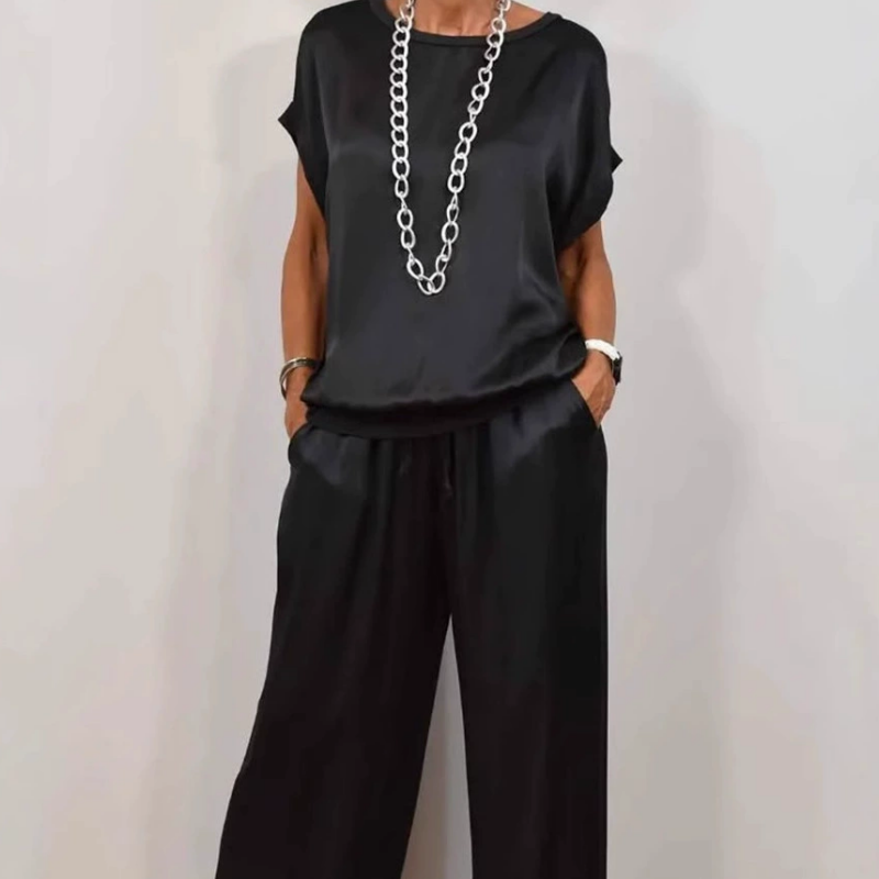 Kaelith Stylish Lounge Set